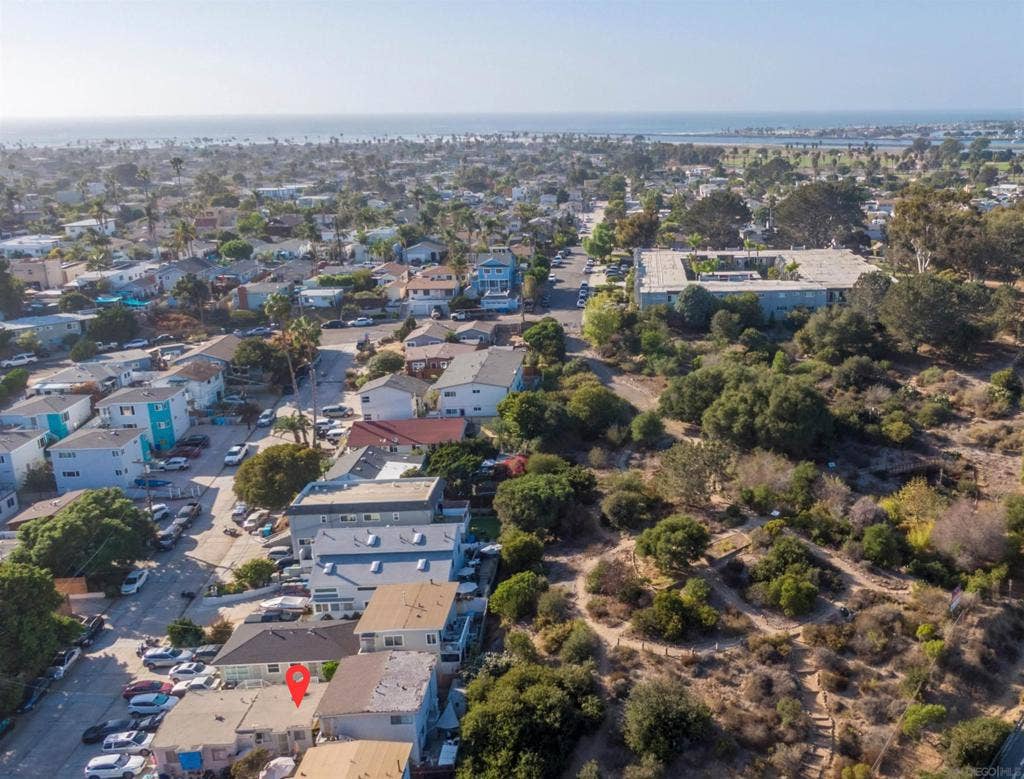 4314 Banning St, San Diego, CA 92107 4314 Banning St, San Diego, CA 92107