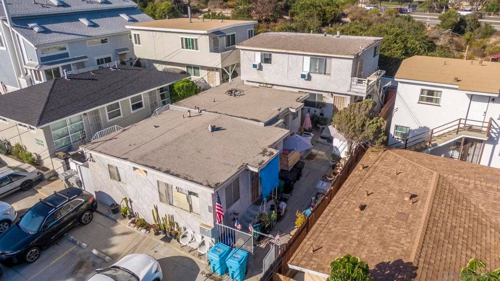 4314 Banning St, San Diego, CA 92107 4314 Banning St, San Diego, CA 92107