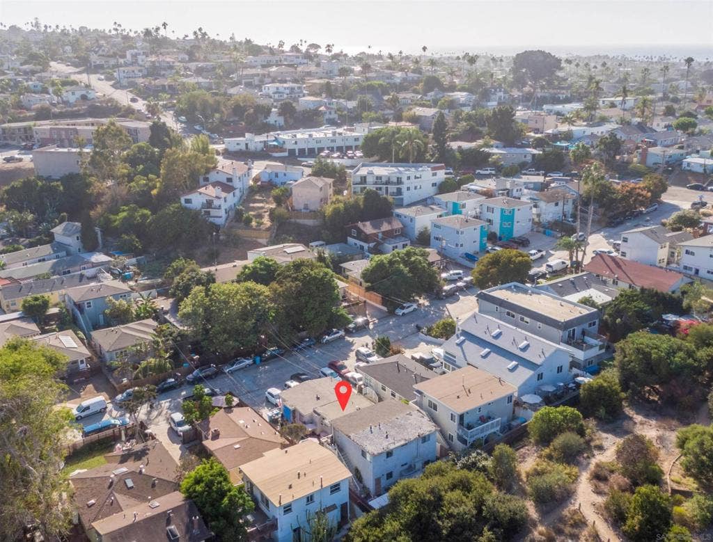 4314 Banning St, San Diego, CA 92107 4314 Banning St, San Diego, CA 92107