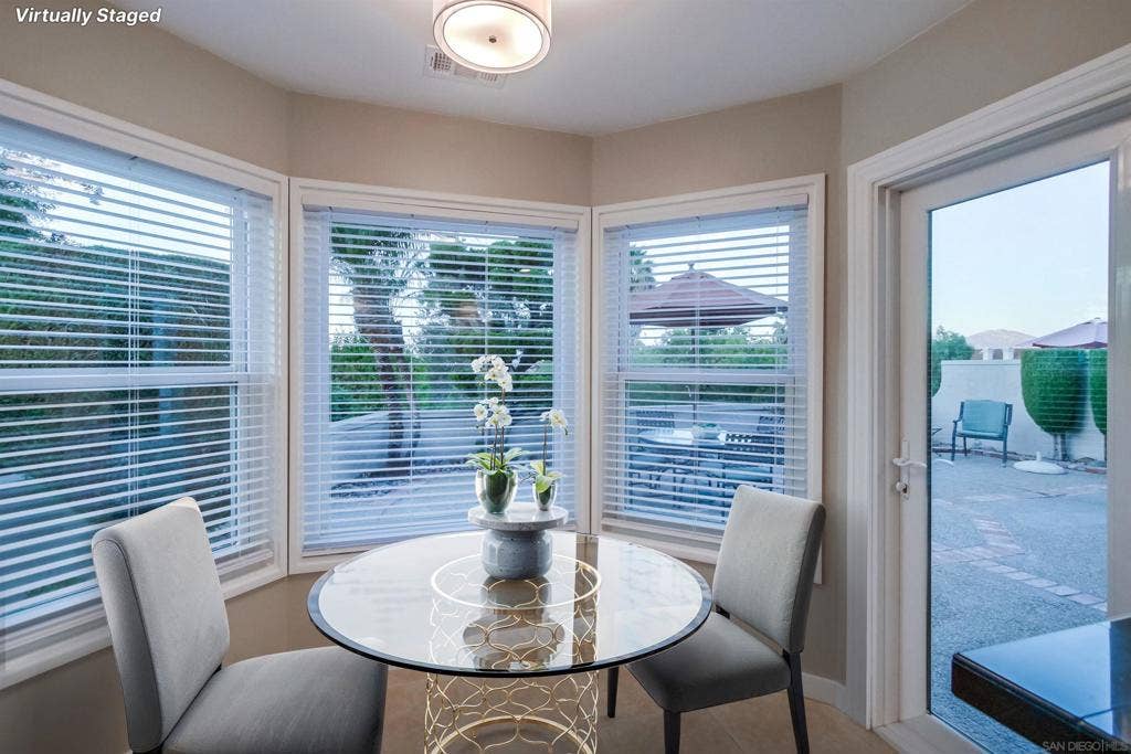 Digitally staged  https://zimg.paragon.ice.com/ParagonImages/Property/PA/SDMLS/260024521/27/533/400/210abcd2dfe601bf35386991052e0033/3/25dba7ac4ebf0f96f52f05a1cc7d9199/260024521-08e559f8-84f1-46b9-a2ed-f5df5353f96e.JPG