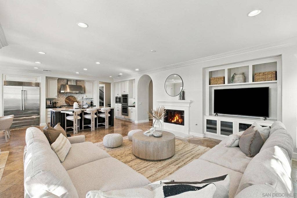 3562 Calle Palmito, Carlsbad, CA 92009 3562 Calle Palmito, Carlsbad, CA 92009