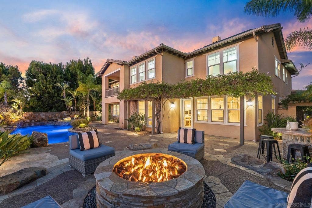 3562 Calle Palmito, Carlsbad, CA 92009 3562 Calle Palmito, Carlsbad, CA 92009