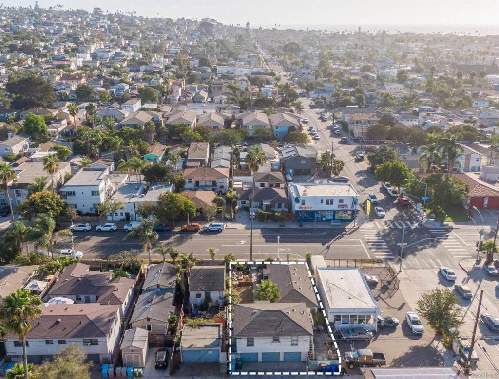 4684 Voltaire St, San Diego, CA 92107