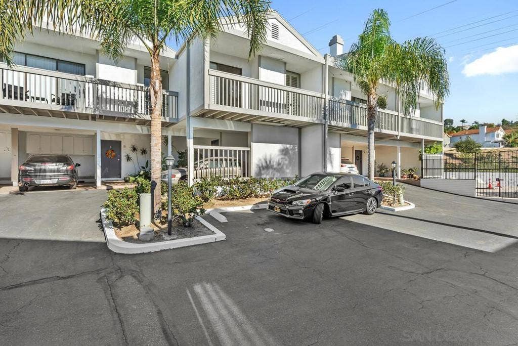 2376 Altisma Way, #H, Carlsbad, CA 92009 2376 Altisma Way, #H, Carlsbad, CA 92009