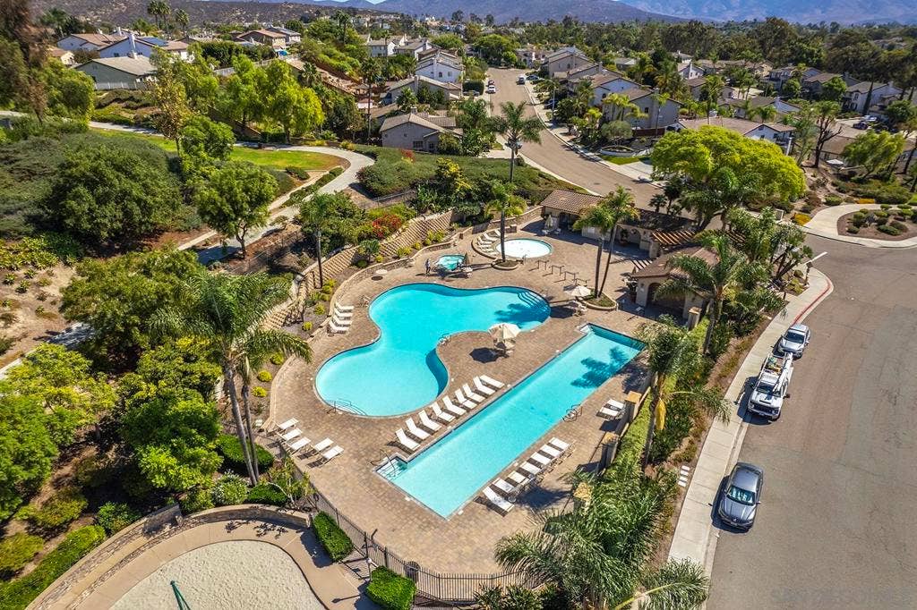 2555 Crooked Trail Rd, Chula Vista, CA 91914 2555 Crooked Trail Rd, Chula Vista, CA 91914