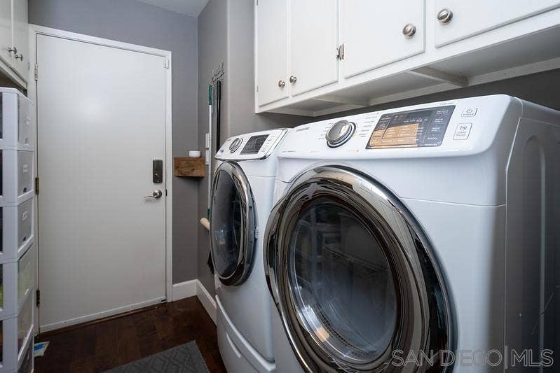 788 Avenida Abeja, San Marcos, CA 92069 Laundry