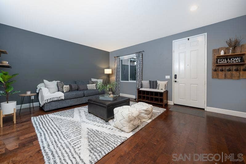 788 Avenida Abeja, San Marcos, CA 92069 Living Room