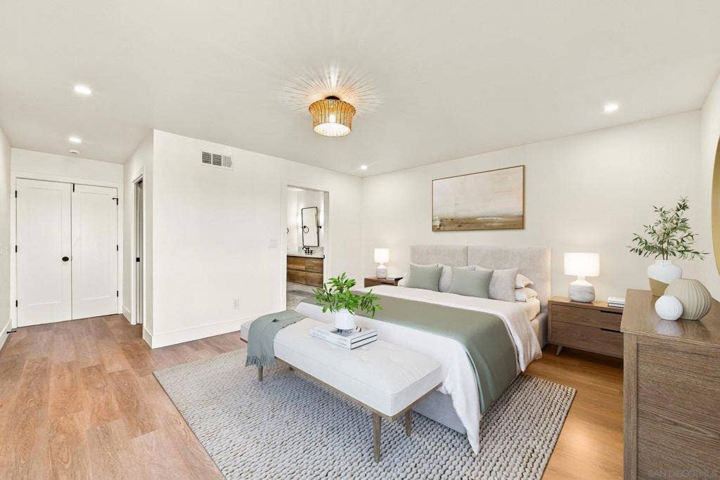12602 Senda Acantilada, San Diego, CA 92128 https://zimg.paragon.ice.com/ParagonImages/Property/PA/SDMLS/-537612/19/533/400/d14e53037f9de1bb7c7e87a2b430924e/3/70c7492f3255773d7e86d196f34f1517/-537612-426c1f6c-6891-4e76-8132-055bd8a346d1.JPG