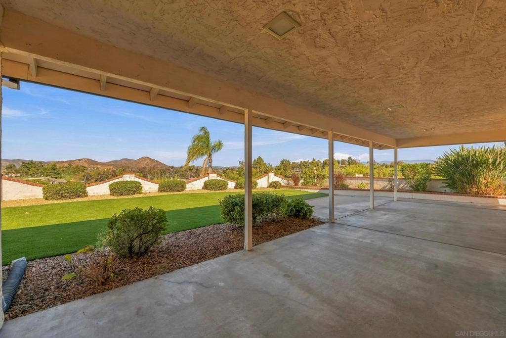 12602 Senda Acantilada, San Diego, CA 92128 12602 Senda Acantilada, San Diego, CA 92128