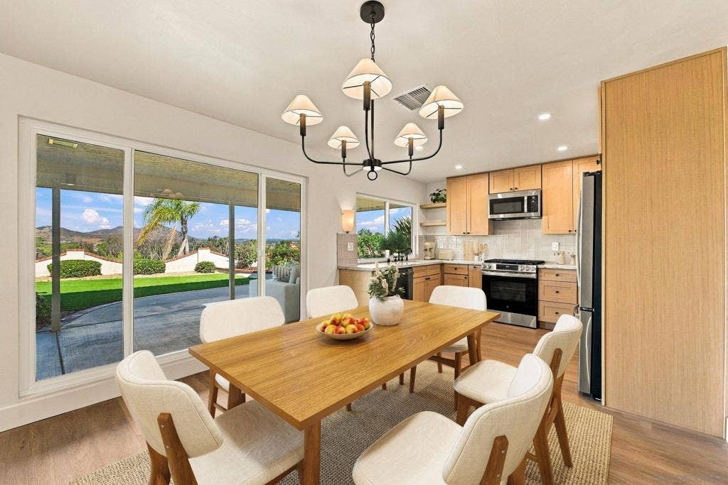 12602 Senda Acantilada, San Diego, CA 92128 https://zimg.paragon.ice.com/ParagonImages/Property/PA/SDMLS/-537612/15/533/400/bbef1b97d8c14eb32214a558ff6aa486/3/70c7492f3255773d7e86d196f34f1517/-537612-86542c13-91e3-4a4c-93d4-2cbad8176ca0.JPG