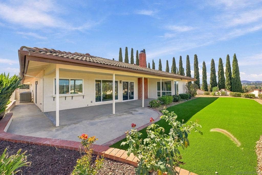 12602 Senda Acantilada, San Diego, CA 92128 12602 Senda Acantilada, San Diego, CA 92128