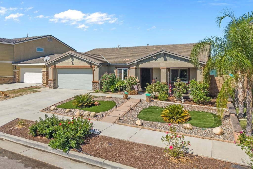 3327 Lansing St, Hemet, CA 92543 3327 Lansing St, Hemet, CA 92543