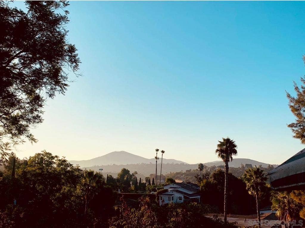 4413 Upland St, La Mesa, CA 91941 4413 Upland St, La Mesa, CA 91941