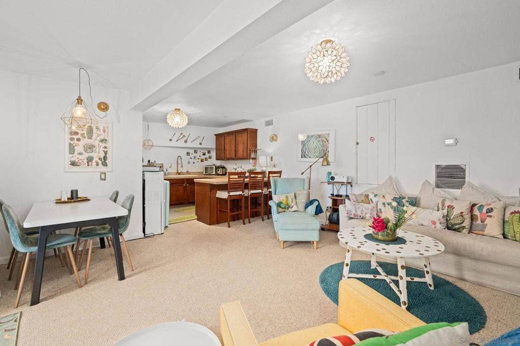 4413 Upland St, La Mesa, CA 91941 4413 Upland St, La Mesa, CA 91941