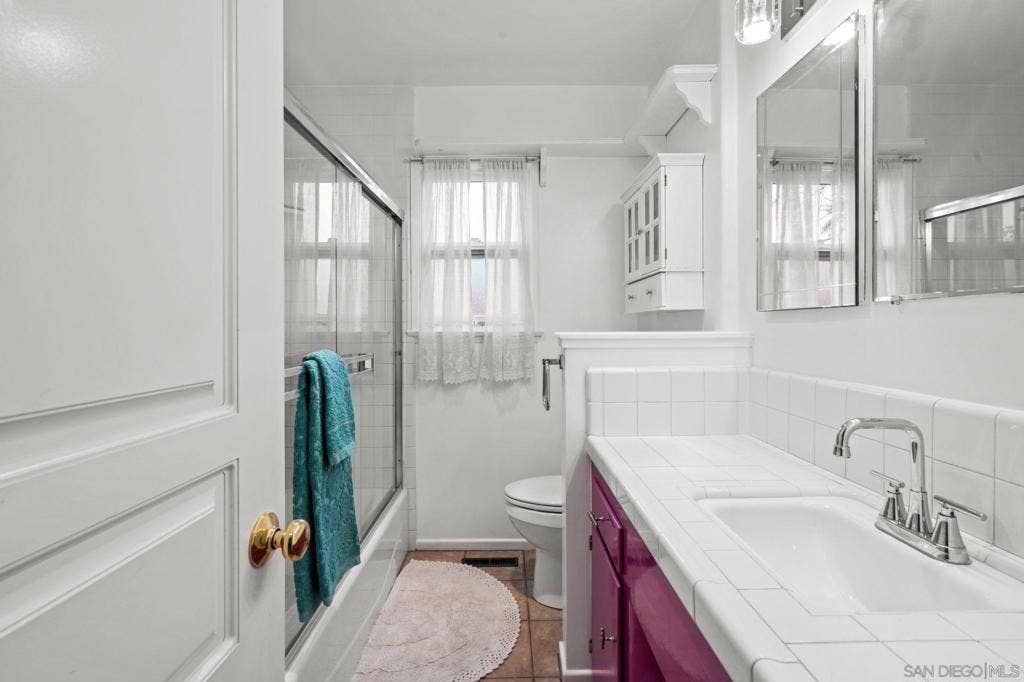 4413 Upland St, La Mesa, CA 91941 4413 Upland St, La Mesa, CA 91941