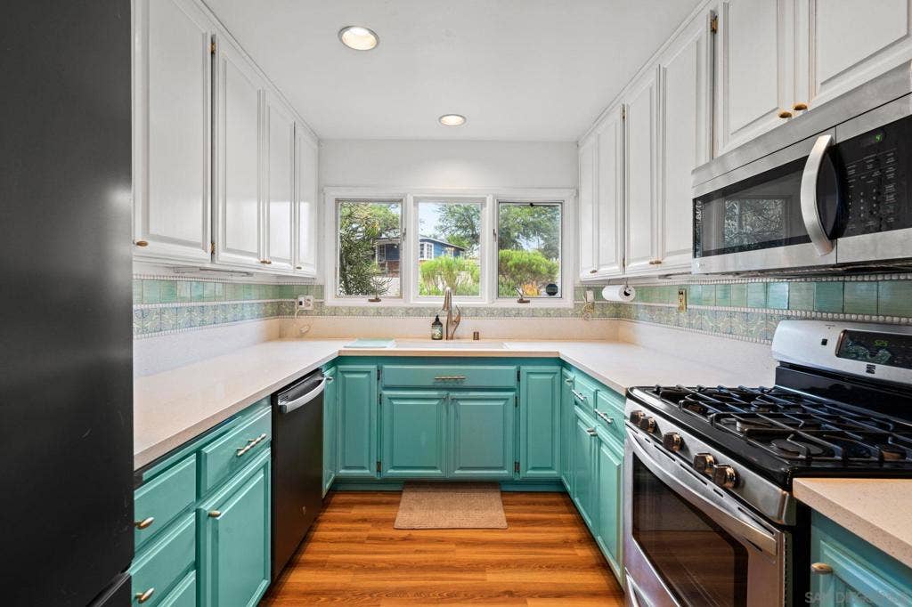 4413 Upland St, La Mesa, CA 91941 4413 Upland St, La Mesa, CA 91941