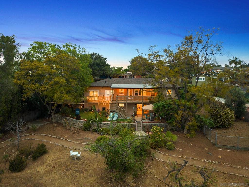 4413 Upland St, La Mesa, CA 91941 4413 Upland St, La Mesa, CA 91941