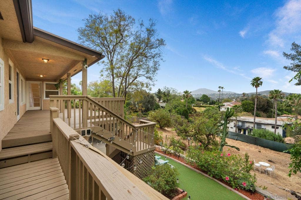 4413 Upland St, La Mesa, CA 91941 4413 Upland St, La Mesa, CA 91941