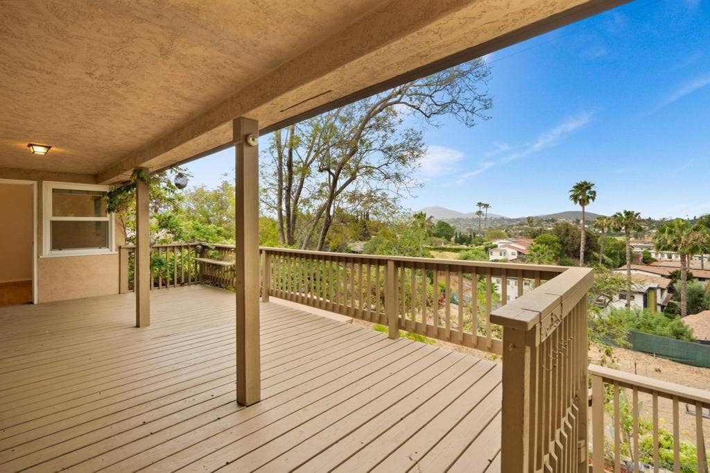 4413 Upland St, La Mesa, CA 91941 4413 Upland St, La Mesa, CA 91941