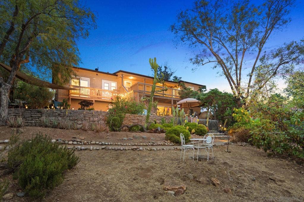 4413 Upland St, La Mesa, CA 91941 4413 Upland St, La Mesa, CA 91941