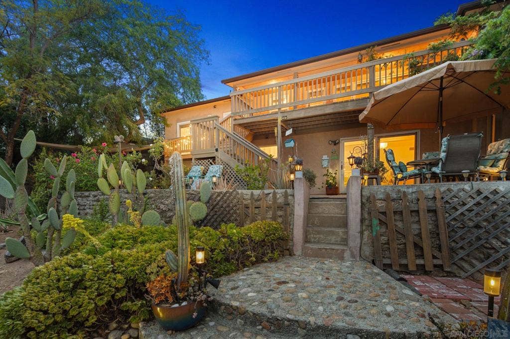 4413 Upland St, La Mesa, CA 91941 4413 Upland St, La Mesa, CA 91941