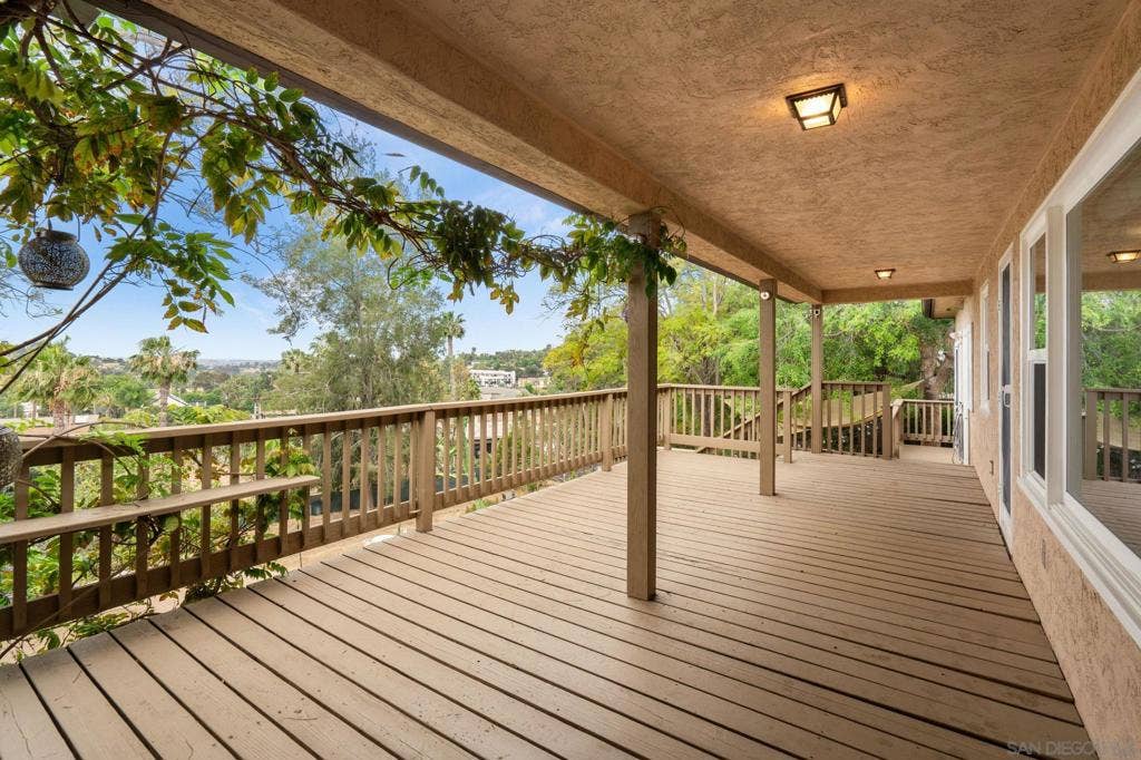 4413 Upland St, La Mesa, CA 91941 4413 Upland St, La Mesa, CA 91941