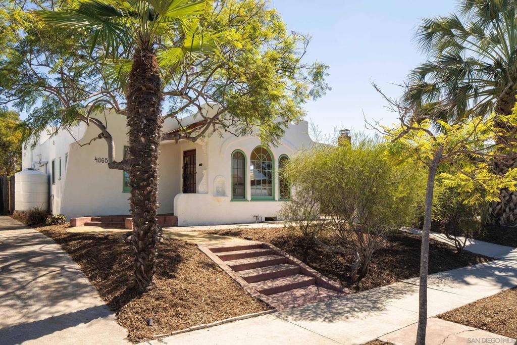 4865 33rd St., San Diego, CA 92116 4865 33rd St., San Diego, CA 92116