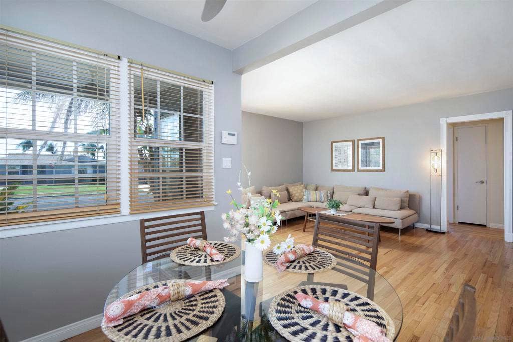 8460 El Paso Street, La Mesa, CA 91942 8460 El Paso Street, La Mesa, CA 91942
