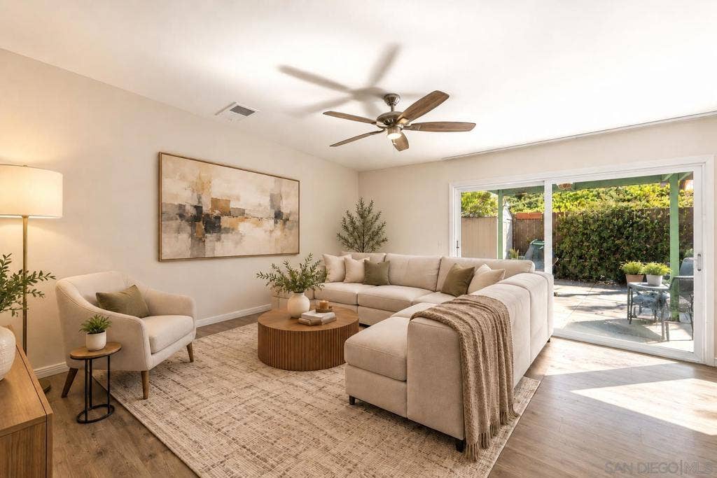 https://zimg.paragon.ice.com/ParagonImages/Property/PA/SDMLS/-537449/8/120/90/85bbae56071c6b73feef56b6b87de103/3/4b85b544cb12a78be9e7d5de6c94c4de/-537449-c79a0a4b-1925-4f20-ac10-42762c1c0fce.JPG