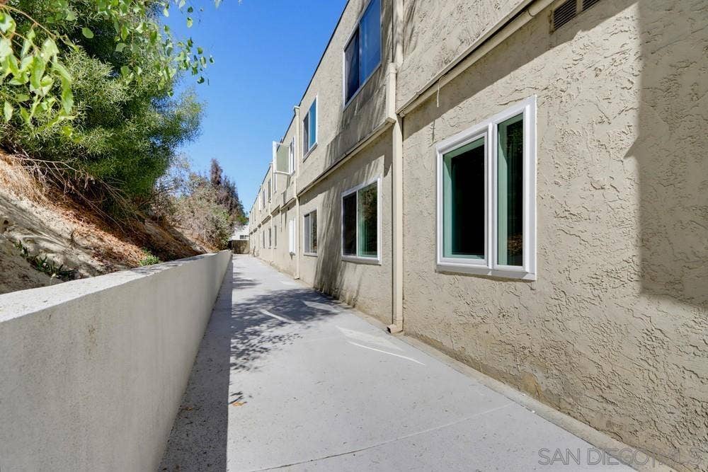 2850 Reynard, #9, San Diego, CA 92103