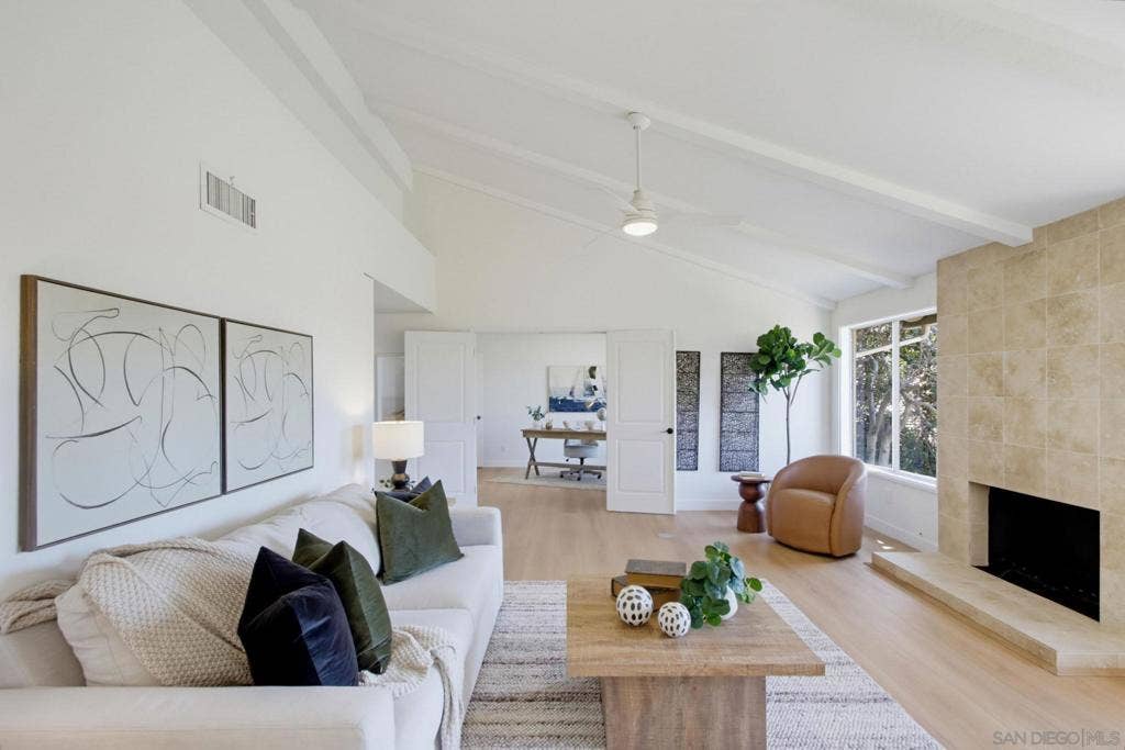 111 Delicias Ct, Solana Beach, CA 92075 111 Delicias Ct, Solana Beach, CA 92075