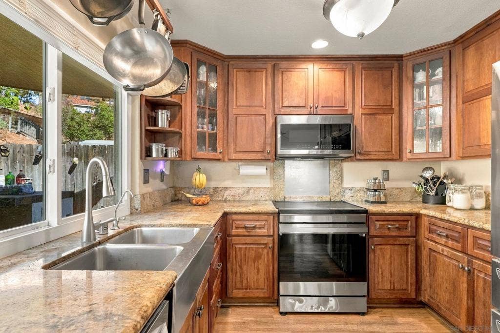 2742 Prairiestone, Escondido, CA 92027
