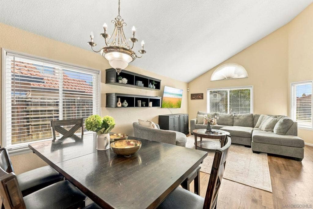 2742 Prairiestone, Escondido, CA 92027