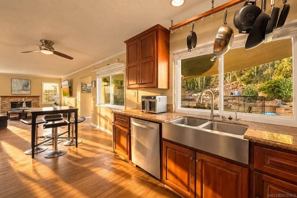 2742 Prairiestone, Escondido, CA 92027