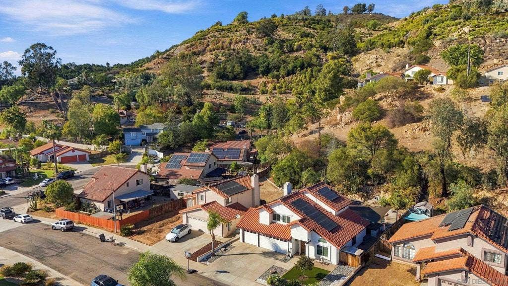 2742 Prairiestone, Escondido, CA 92027