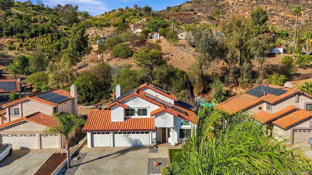 2742 Prairiestone, Escondido, CA 92027