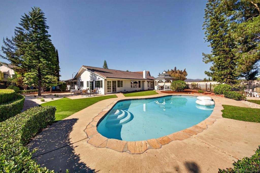 12782 Jardin Rd, San Diego, CA 92128