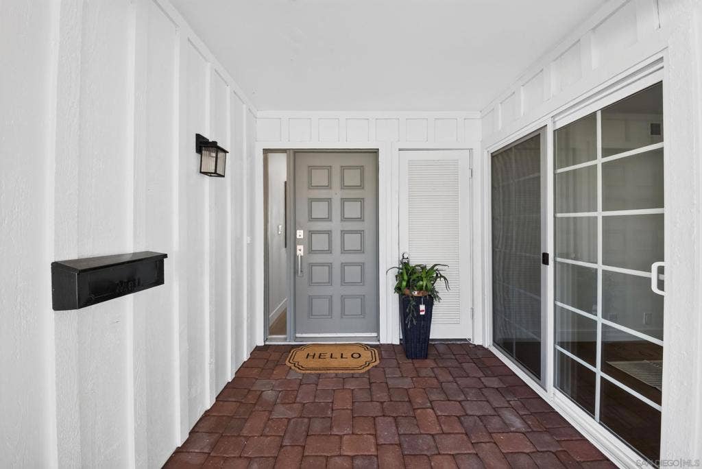 12782 Jardin Rd, San Diego, CA 92128