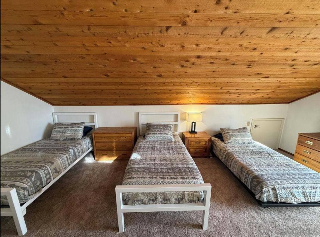 4710 Minaret rd #9, Mammoth Lakes, CA 93546 4710 Minaret rd #9, Mammoth Lakes, CA 93546
