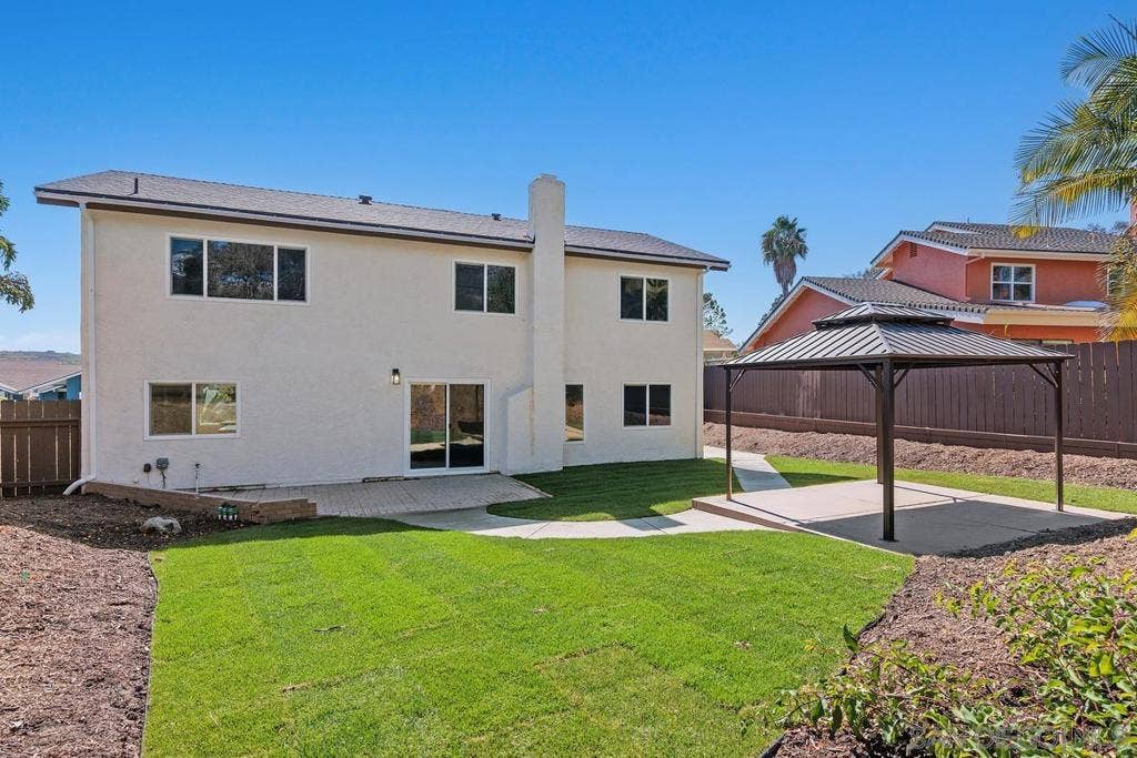 4566 Hancock Cir, Oceanside, CA 92056