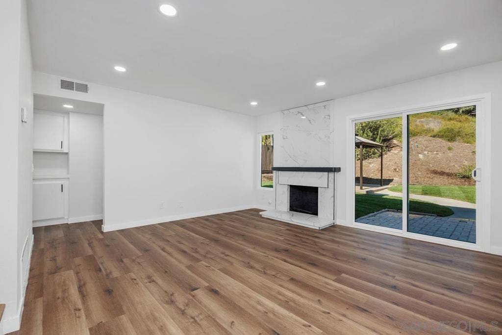 4566 Hancock Cir, Oceanside, CA 92056
