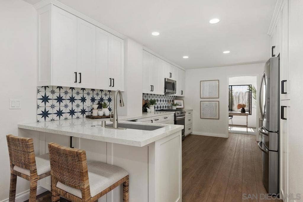 6660 Reservoir, San Diego, CA 92115 6660 Reservoir, San Diego, CA 92115