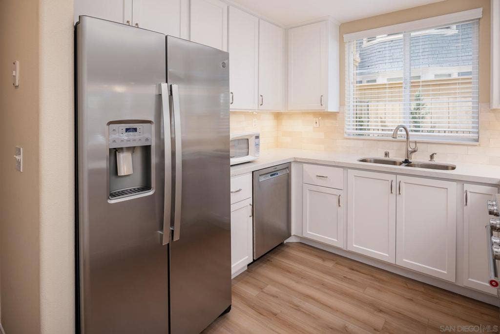 4080 Front St, #105, San Diego, CA 92103 4080 Front St, #105, San Diego, CA 92103