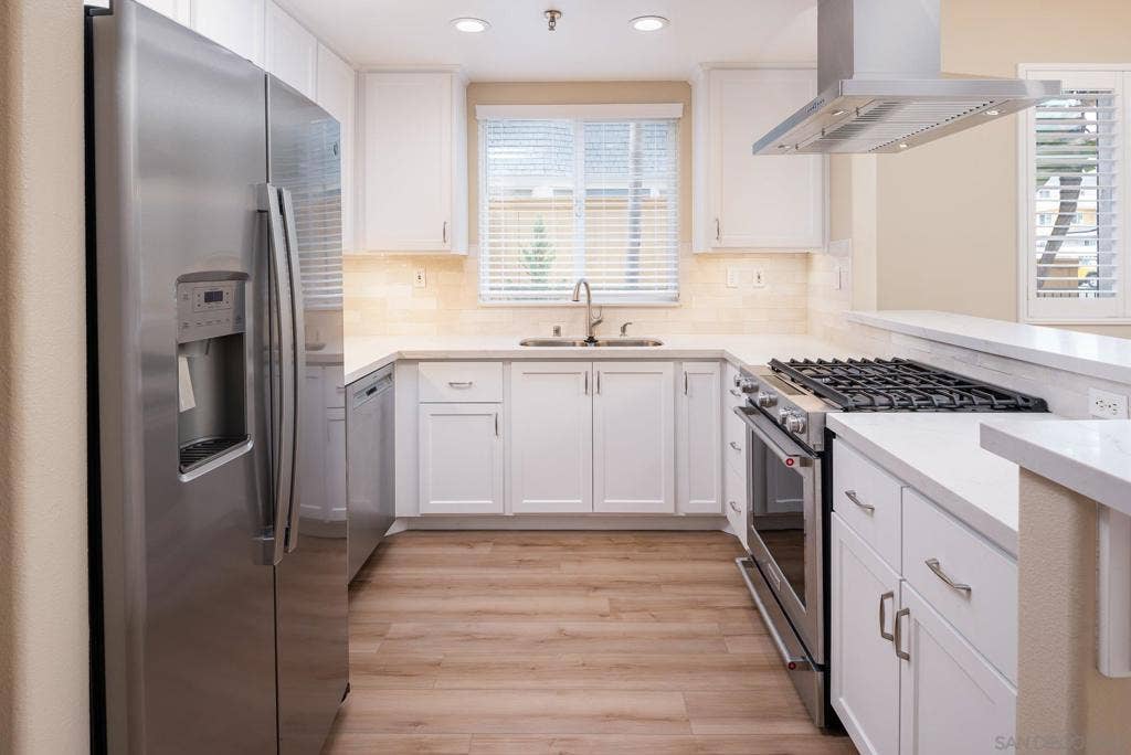4080 Front St, #105, San Diego, CA 92103 4080 Front St, #105, San Diego, CA 92103