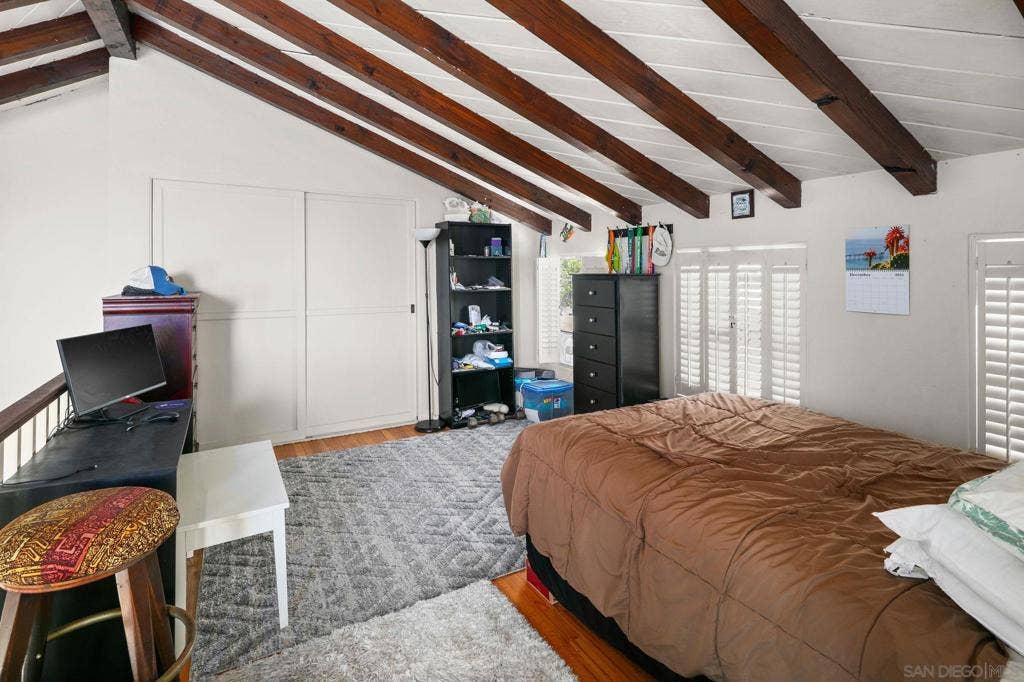 827 Law, San Diego, CA 92109 827 Law, San Diego, CA 92109