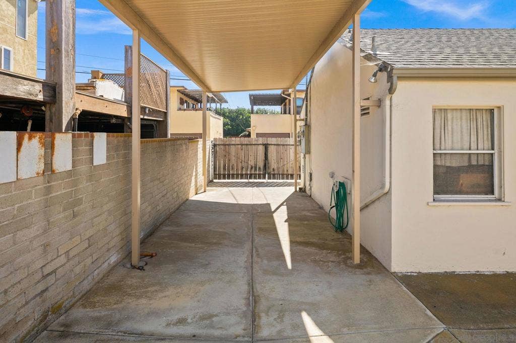 827 Law, San Diego, CA 92109 827 Law, San Diego, CA 92109