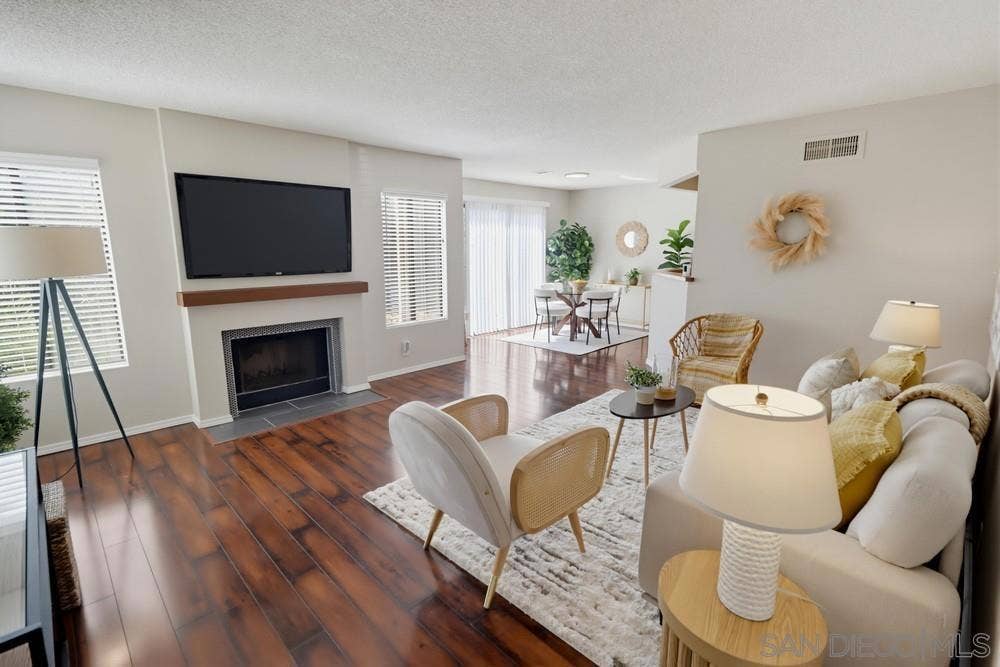 8391 Suntree Pl, San Diego, CA 92119 8391 Suntree Pl, San Diego, CA 92119