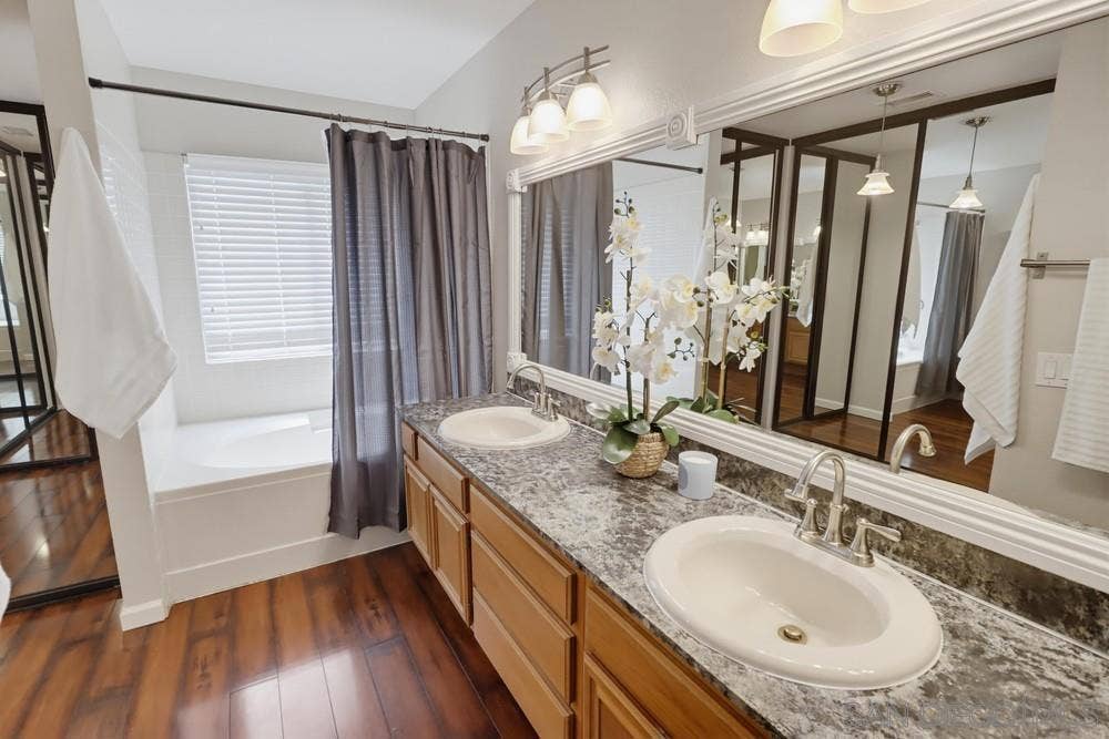 8391 Suntree Pl, San Diego, CA 92119 8391 Suntree Pl, San Diego, CA 92119
