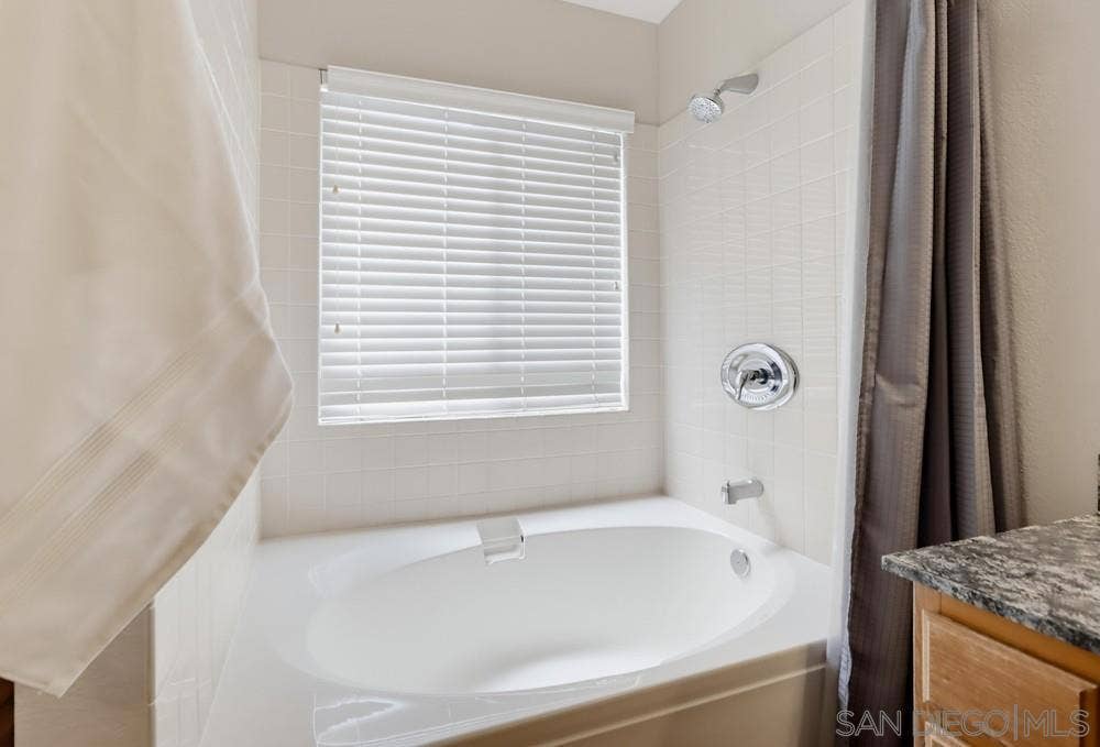 8391 Suntree Pl, San Diego, CA 92119 8391 Suntree Pl, San Diego, CA 92119