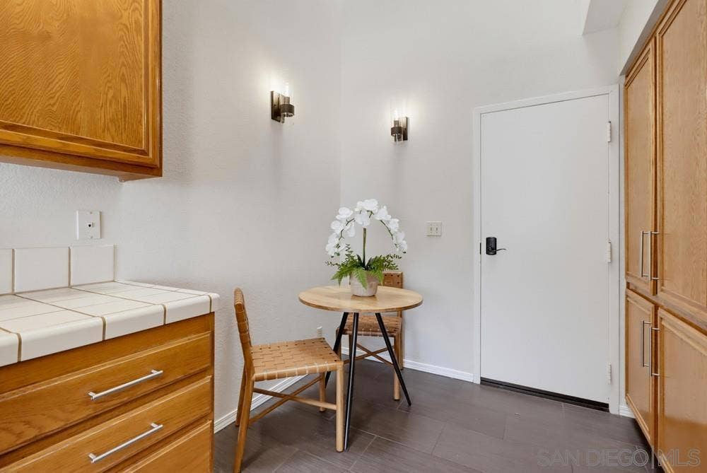 8391 Suntree Pl, San Diego, CA 92119 8391 Suntree Pl, San Diego, CA 92119